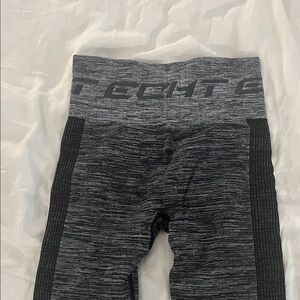 ECHT Charcoal & Black Seamless Performance Leggings NEVER WORN
